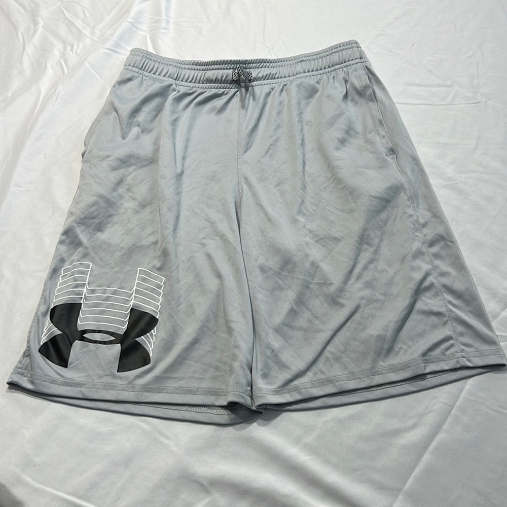 Boys UA shorts